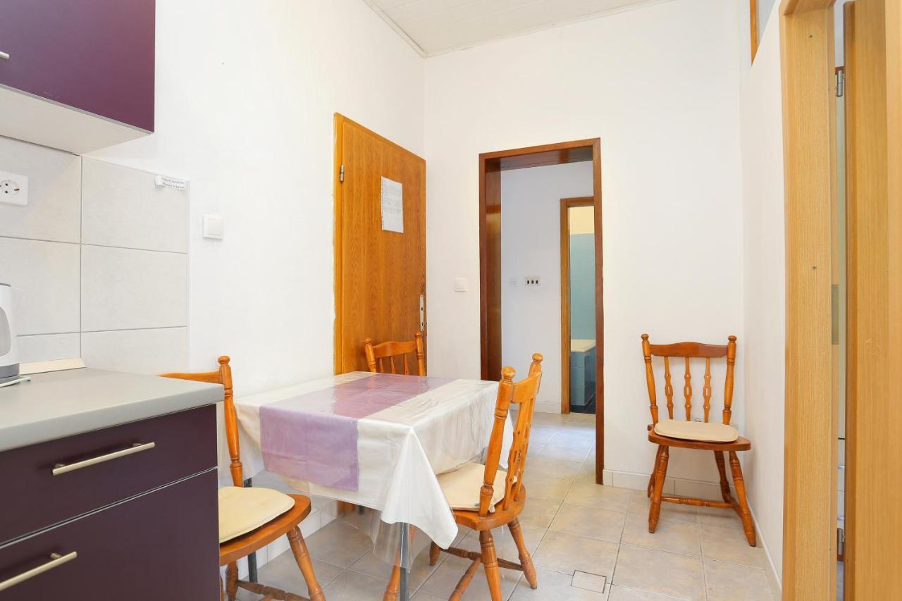Apartments By The Sea Zivogosce - Blato, Makarska - 1057 Blato  Exterior photo